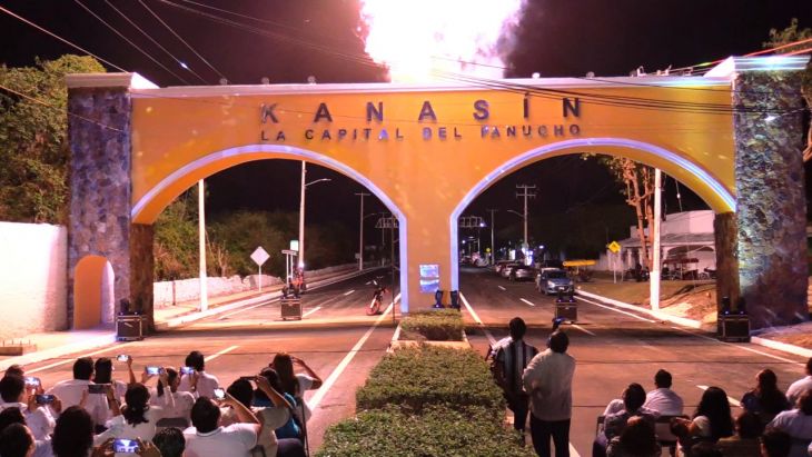 Inauguran arco de bienvenida en Kanasín